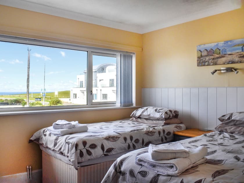 Twin bedroom | Gannel View, Newquay
