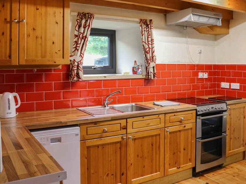 Kitchen | Stablgoch - Rhiw Goch Cottages, Penrhyndeudraeth, near Porthmadog