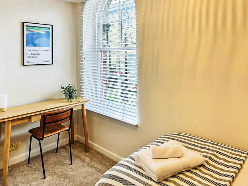 Single bedroom | Saltaire Mill Cottage, Saltaire, near Haworth
