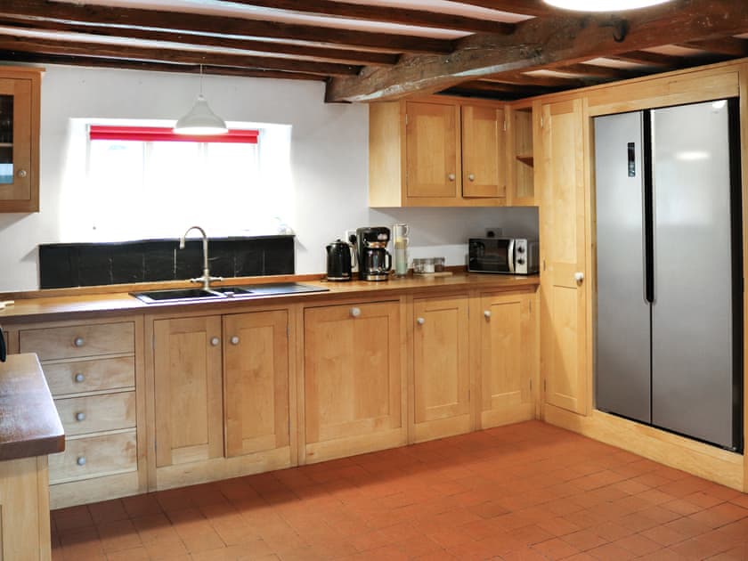 Kitchen | Rhiw Goch - Rhiw Goch Cottages, Penrhyndeudraeth, near Porthmadog