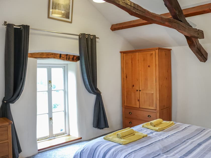 Double bedroom | Rhiw Goch - Rhiw Goch Cottages, Penrhyndeudraeth, near Porthmadog