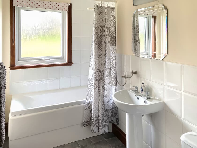 Bathroom | Crumquhill Bungalow, Ringford, near Castle Douglas