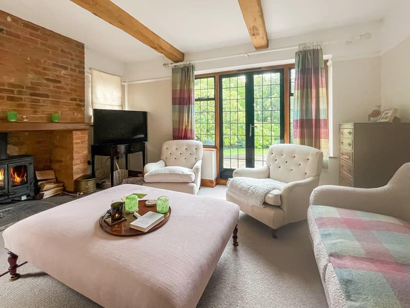 Living area | Saxbys Garden Cottage, Edenbridge