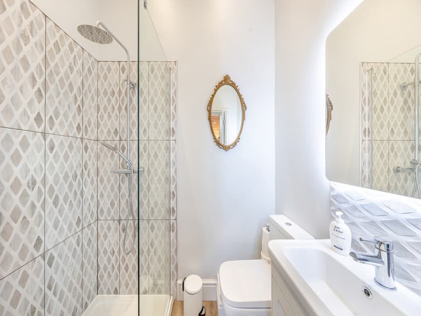 Bathroom | The Hay Loft, Llangollen