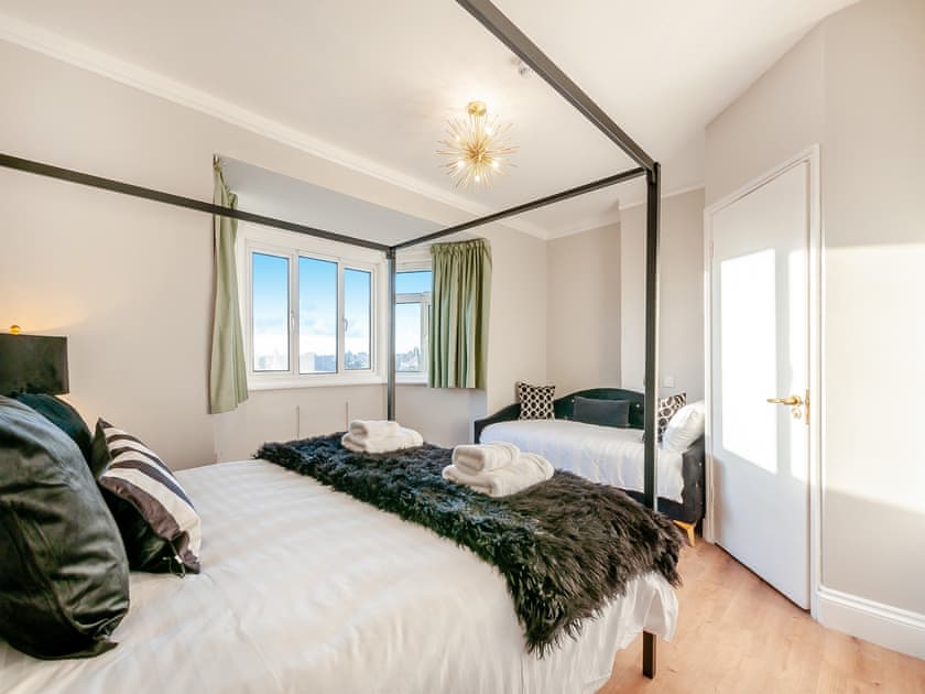 Four Poster bedroom | The Old Doctors Manor House, Whitstable