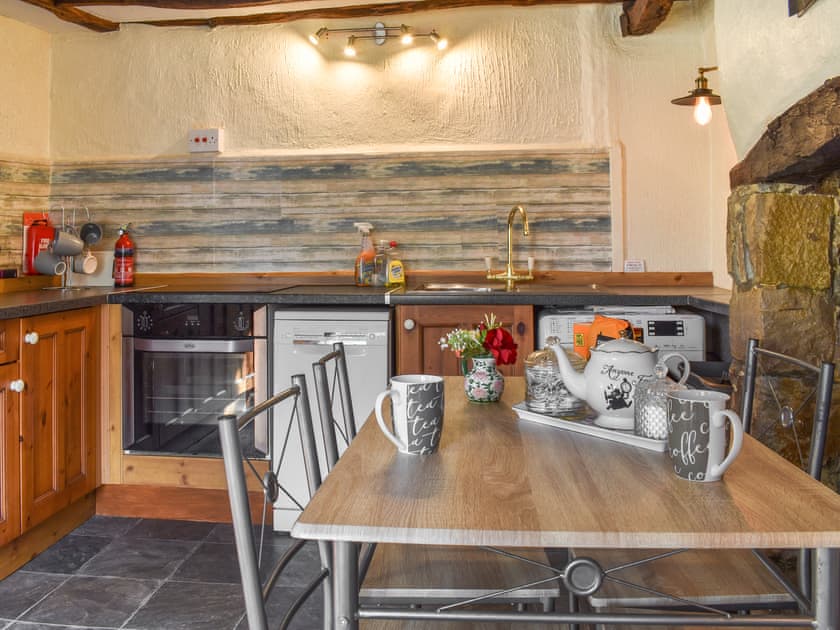 Kitchen/diner | Tea Cosy, Marhamchurch, near Bude
