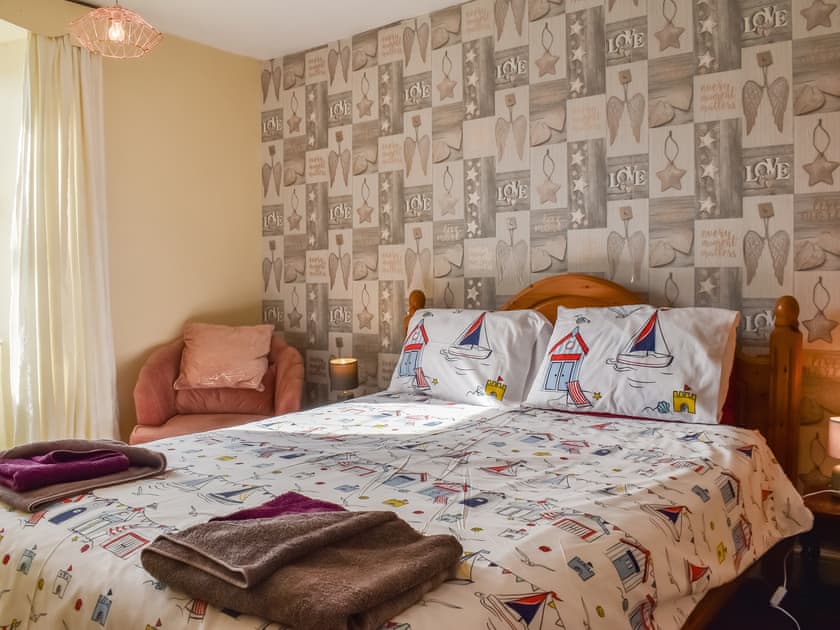 Double bedroom | Tea Cosy, Marhamchurch, near Bude