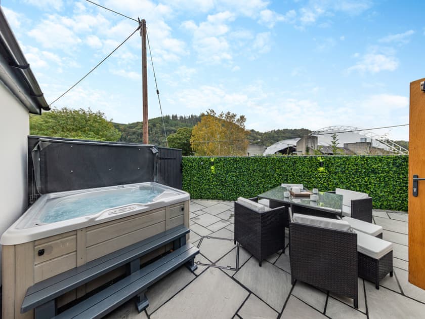 Patio | The Oaks, Llangollen