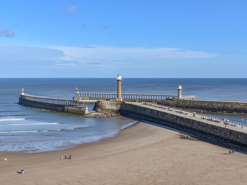 Surrounding area | Balcony Cottage, Whitby