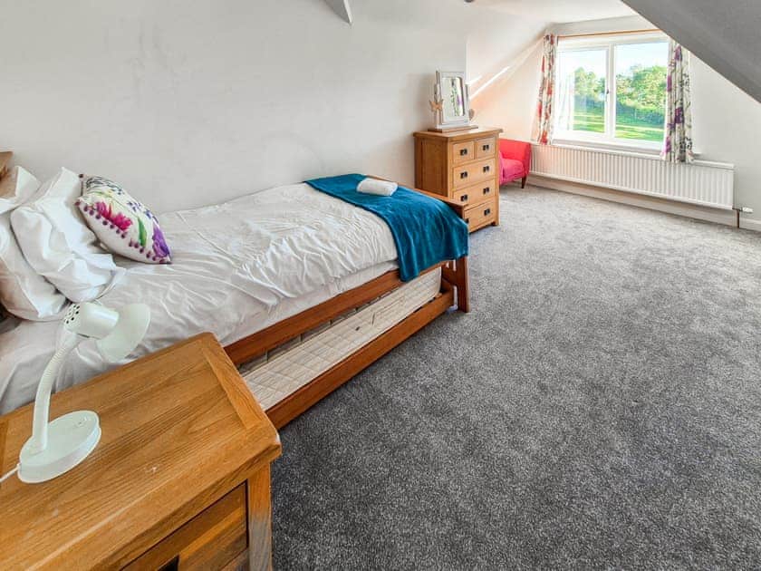 Single bedroom | Gullsway, Glencaple, near Dumfries