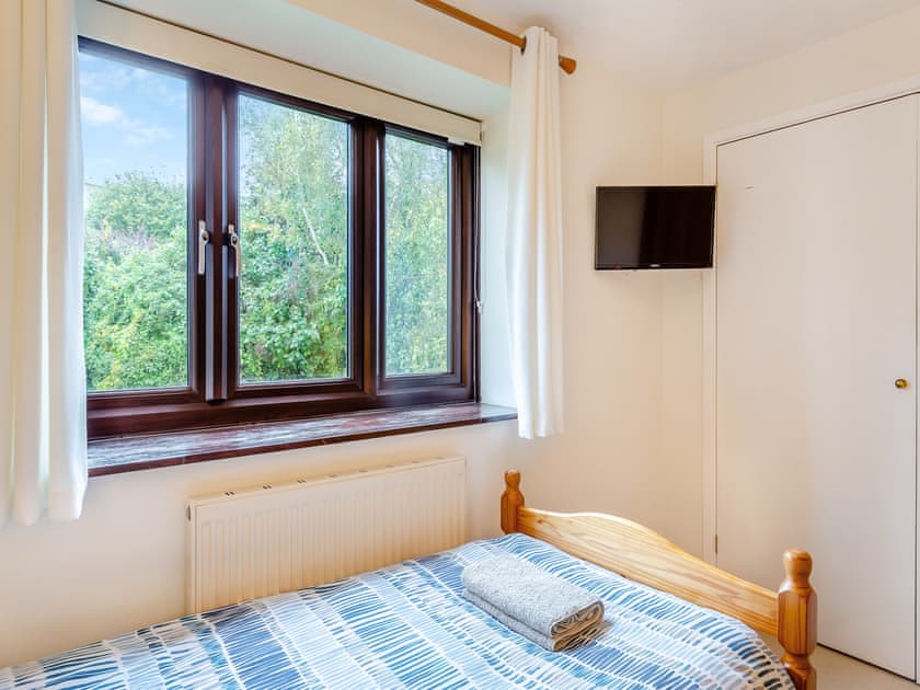 Twin bedroom | River View, Wadebridge