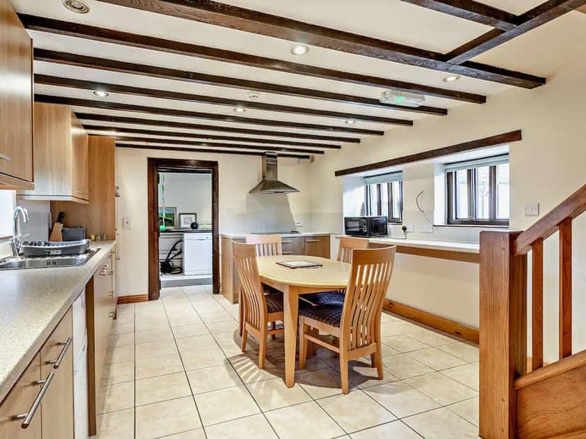 Kitchen/diner | Pond View Cottage - Waterloo Place, Tibenham
