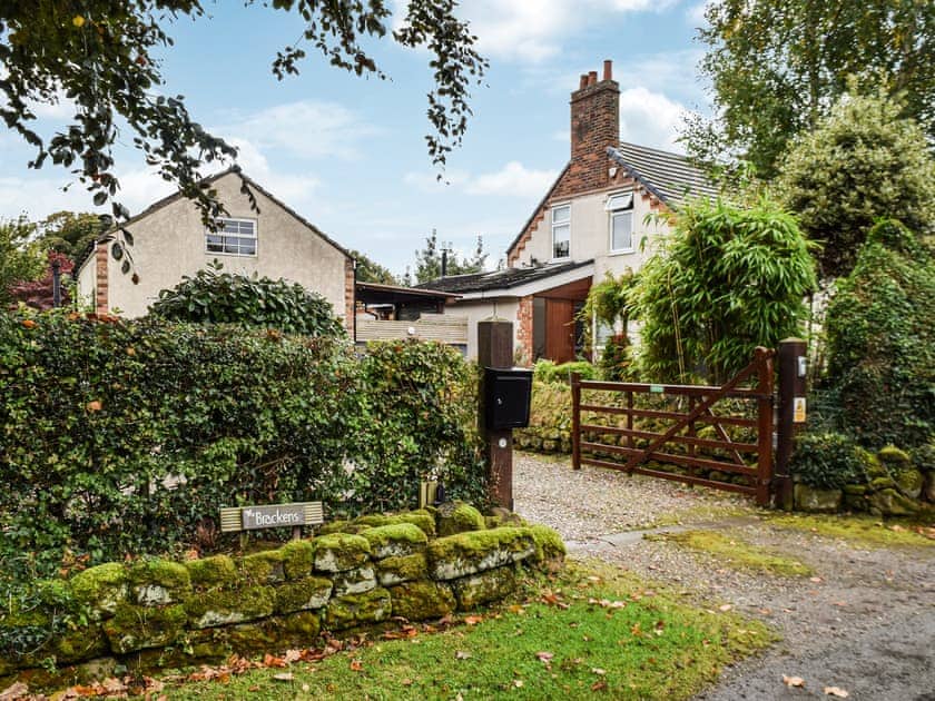 Exterior | The Brackens Guest Accommodation, Frodsham