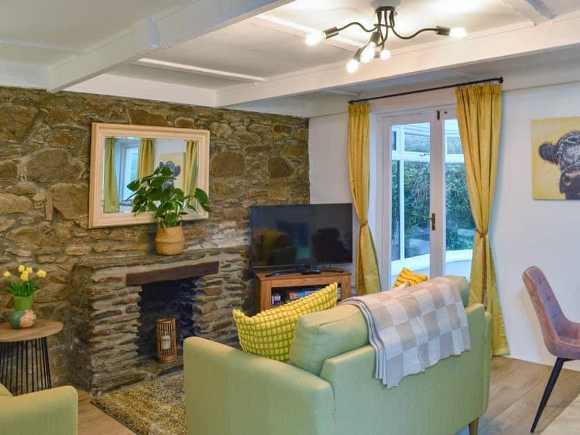 Living room/dining room | Byre Cottage, Fowey