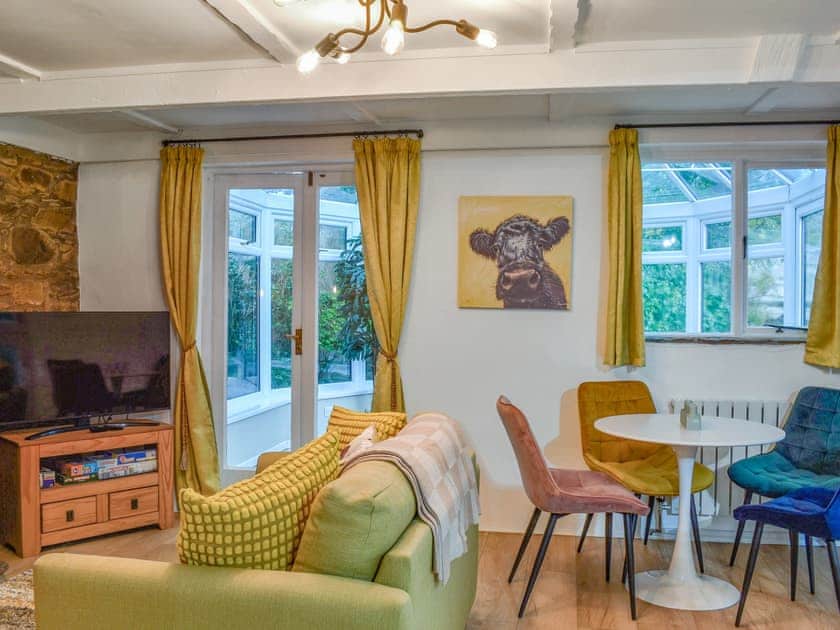 Living room/dining room | Byre Cottage, Fowey