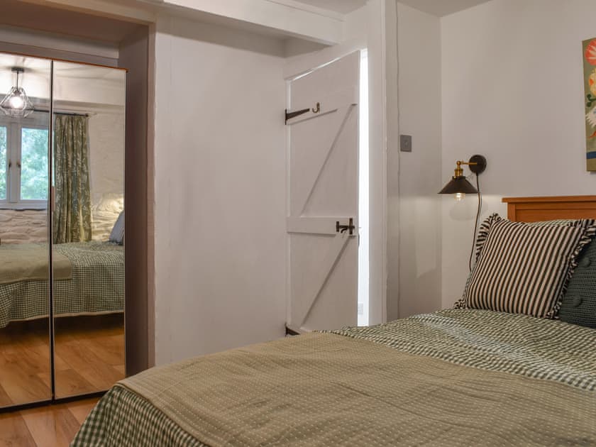 Double bedroom | Byre Cottage, Fowey