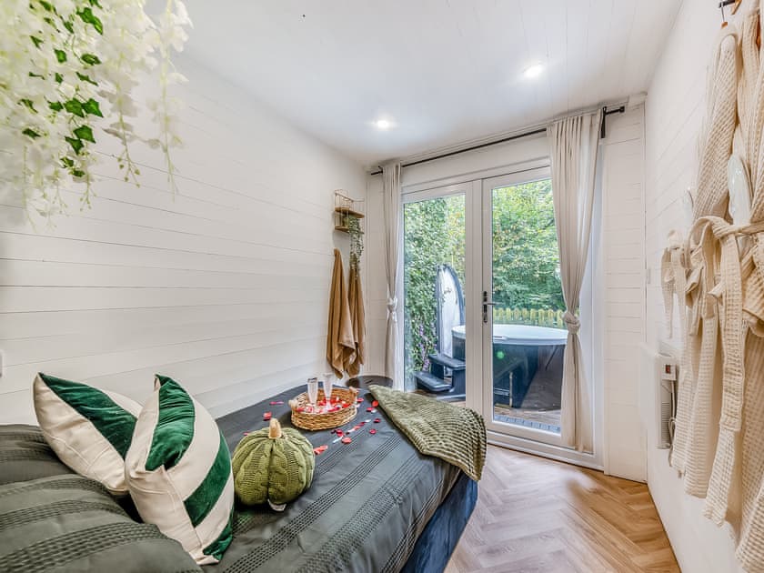 Double bedroom | Retreat - Reeves Estate, Battle