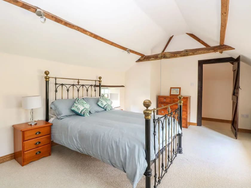 Double bedroom | The Farmhouse - Waterloo Place, Tibenham