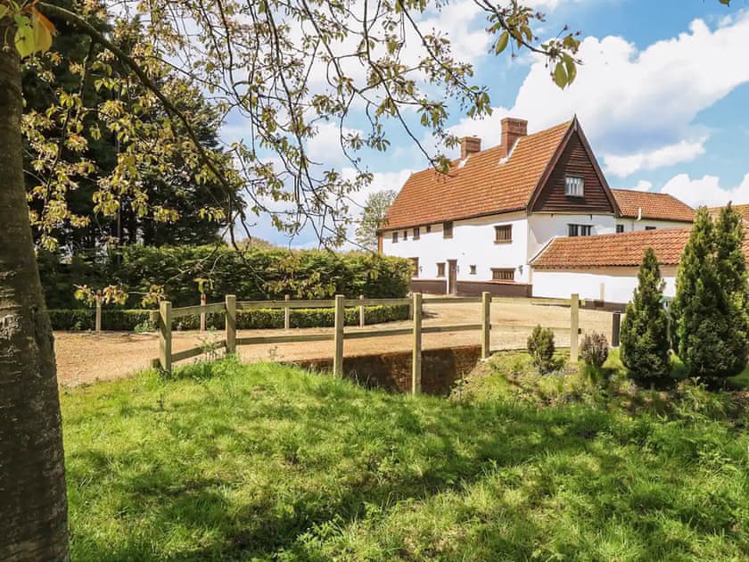 Exterior | The Farmhouse - Waterloo Place, Tibenham