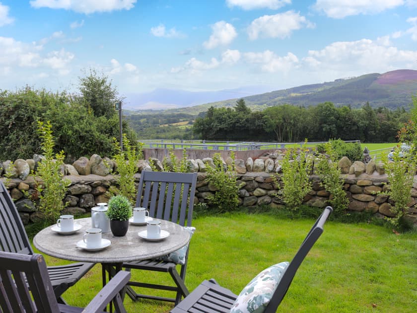 Garden | Pencefn Cottage, Pentir, near Snowdonia in Llanberis