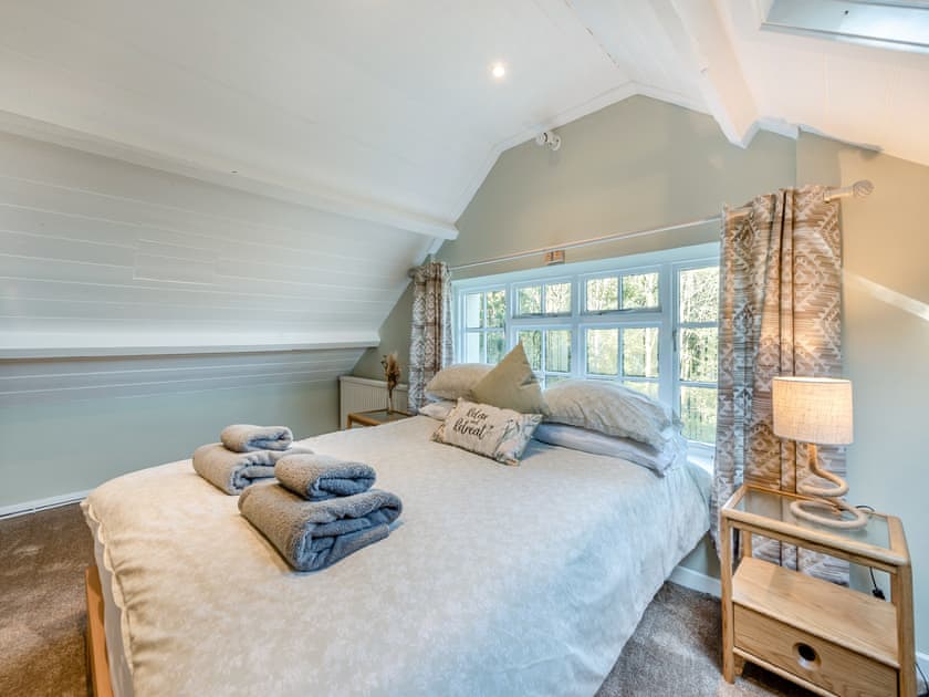 Double bedroom | Plas Bach Cottage, Llandeilo