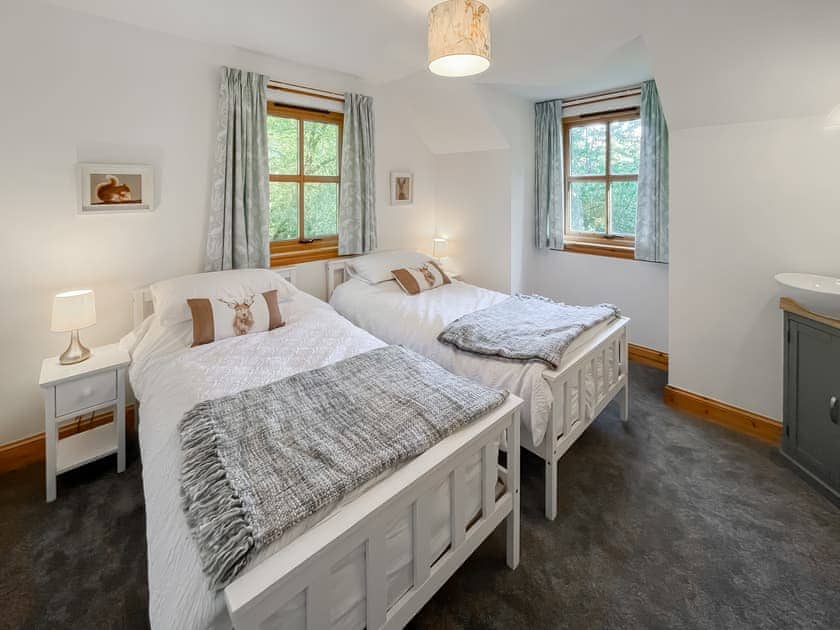 Twin bedroom | Fin Glen, Killin