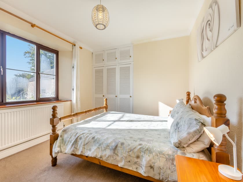 Double bedroom | Sherrill Farmhouse - Sherrill Farm Holiday Cottages, Dunterton, near Tavistock