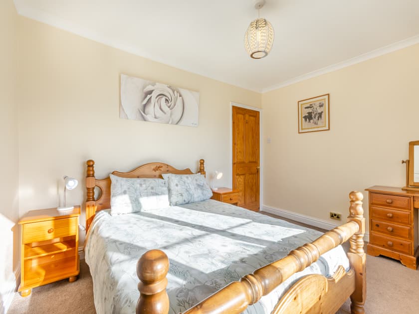 Double bedroom | Sherrill Farmhouse - Sherrill Farm Holiday Cottages, Dunterton, near Tavistock