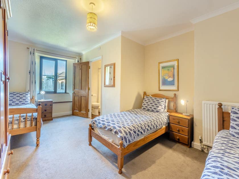 Bedroom | Sherrill Farmhouse - Sherrill Farm Holiday Cottages, Dunterton, near Tavistock