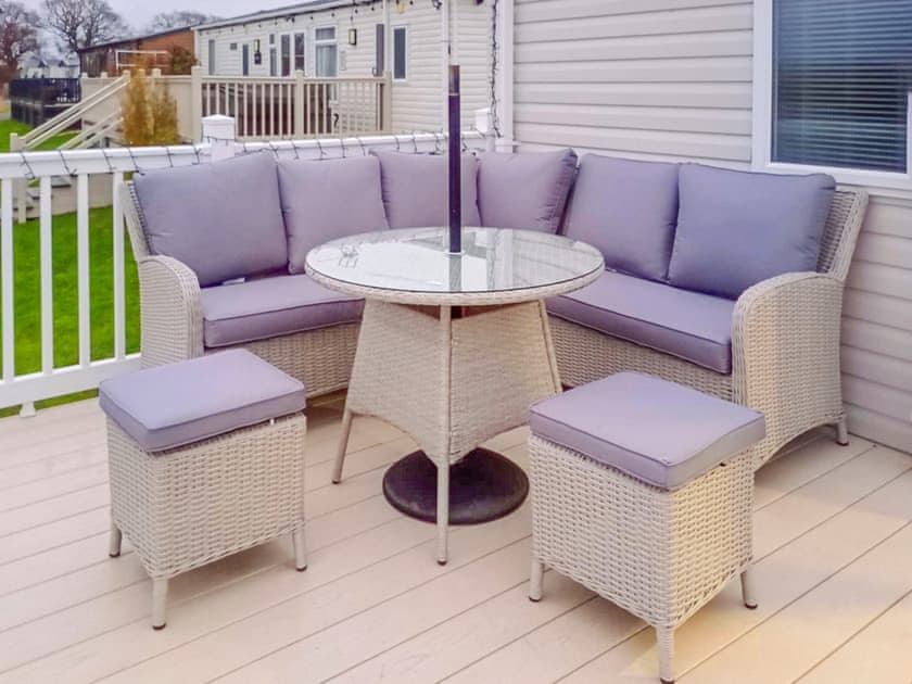 Sitting-out-area | Rosie’s Retreat, Morpeth
