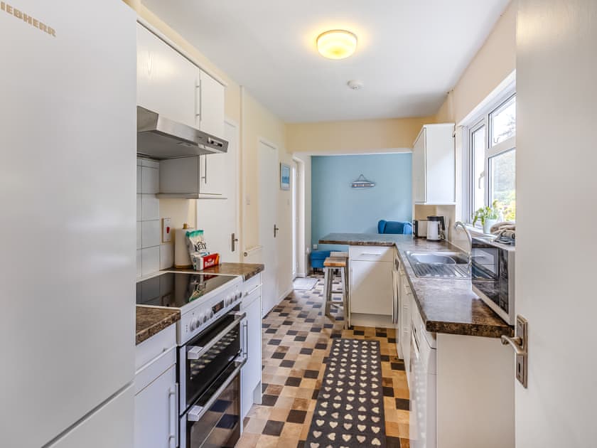 Kitchen | Spruce Cottage - Golden Park, Hartland