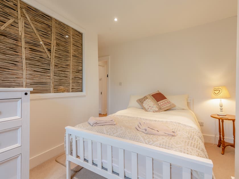 Double bedroom | New Inn Farmhouse - The New Inn Farm, Marnhull, near Shaftesbury