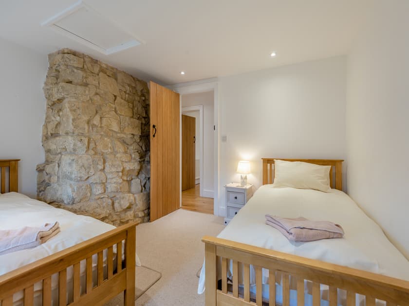Double bedroom | New Inn Farmhouse - The New Inn Farm, Marnhull, near Shaftesbury