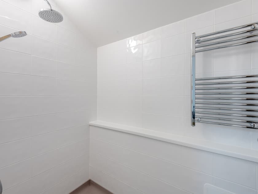 Bathroom | New Inn Farmhouse - The New Inn Farm, Marnhull, near Shaftesbury