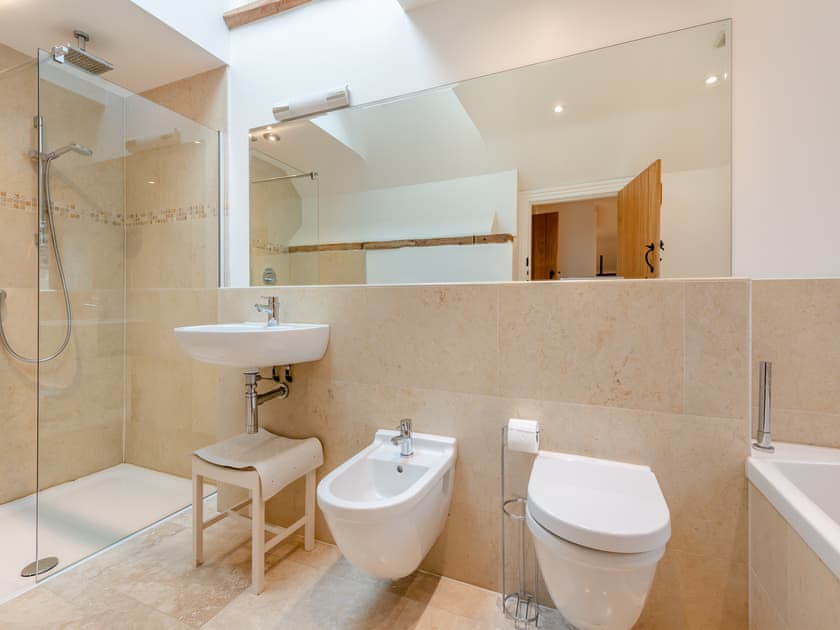 Bathroom | New Inn Farmhouse - The New Inn Farm, Marnhull, near Shaftesbury
