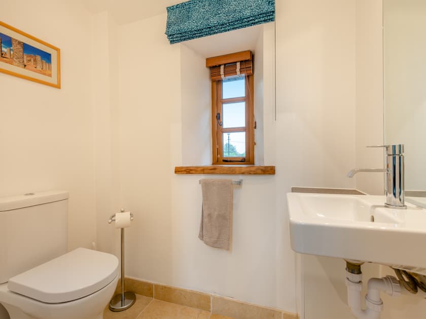 Bathroom | New Inn Farmhouse - The New Inn Farm, Marnhull, near Shaftesbury