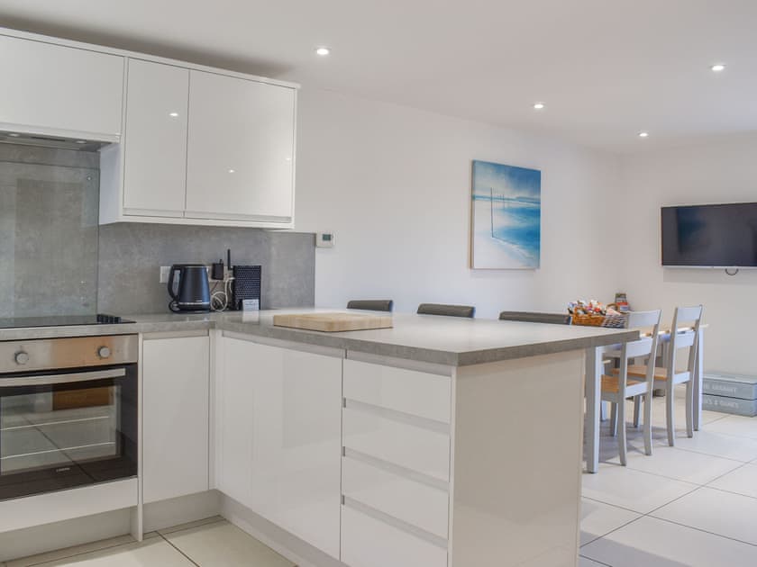 Kitchen/diner | Elm Cottage - The Granary Cottages, Whitby