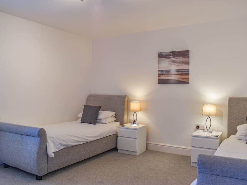 Twin bedroom | The Granary - The Granary Cottages, Whitby