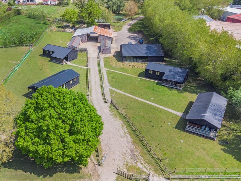 Setting | Cedar Lodge - Broad View Farm, Blacknest, near Alton