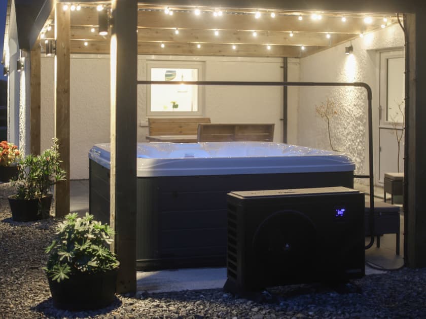 Hot tub | Park Clement, Bwlch y Groes
