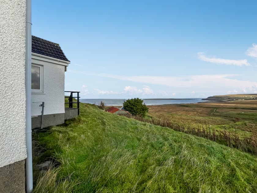 Outdoor | Wavecrest, Staffin