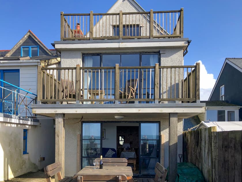 Exterior | Ystwyth House, Borth, near Aberystwyth