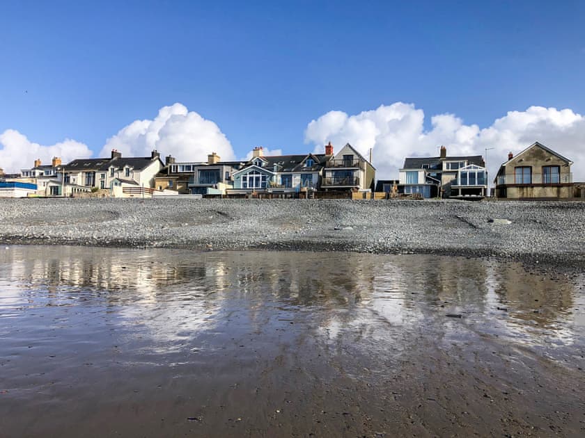 Exterior | Ystwyth House, Borth, near Aberystwyth