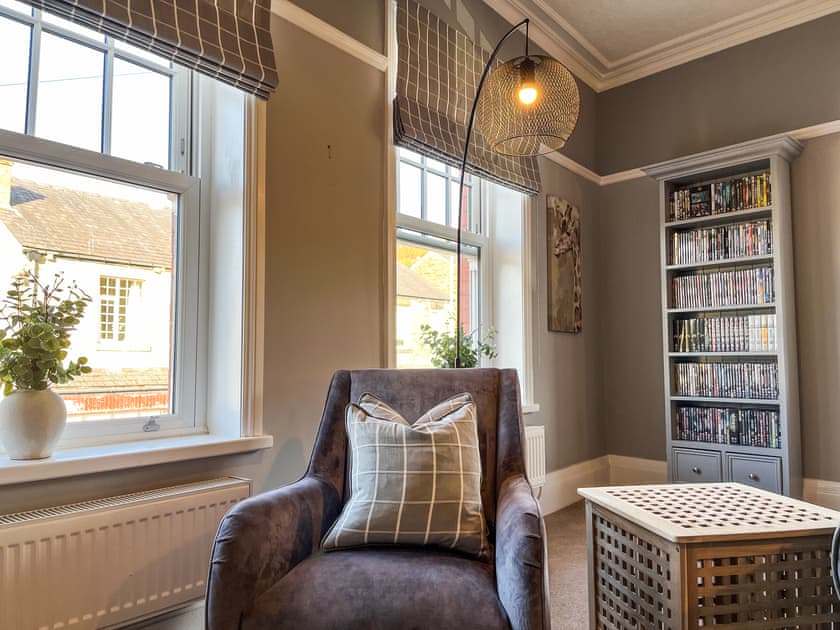 Living area | Cracken Cottage - The Green, Chinley