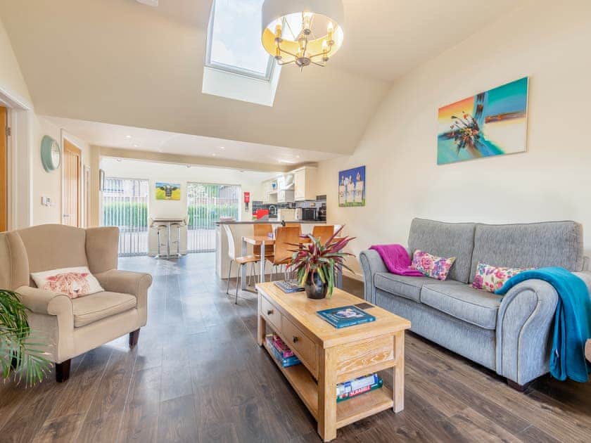 Open plan living space | The Parlour - Bedborough Farm Cottages, Wimborne