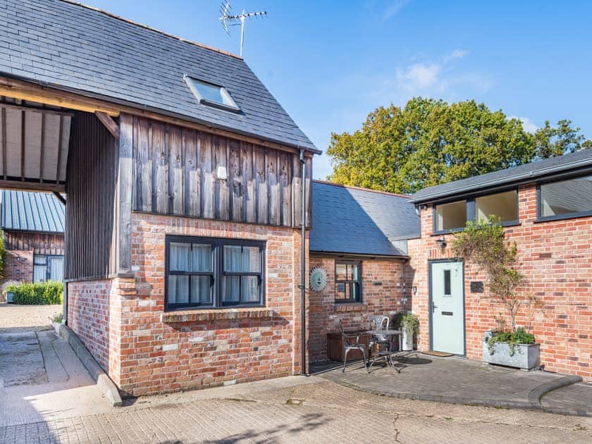 Exterior | The Old Dairy - Bedborough Farm Cottages, Wimborne