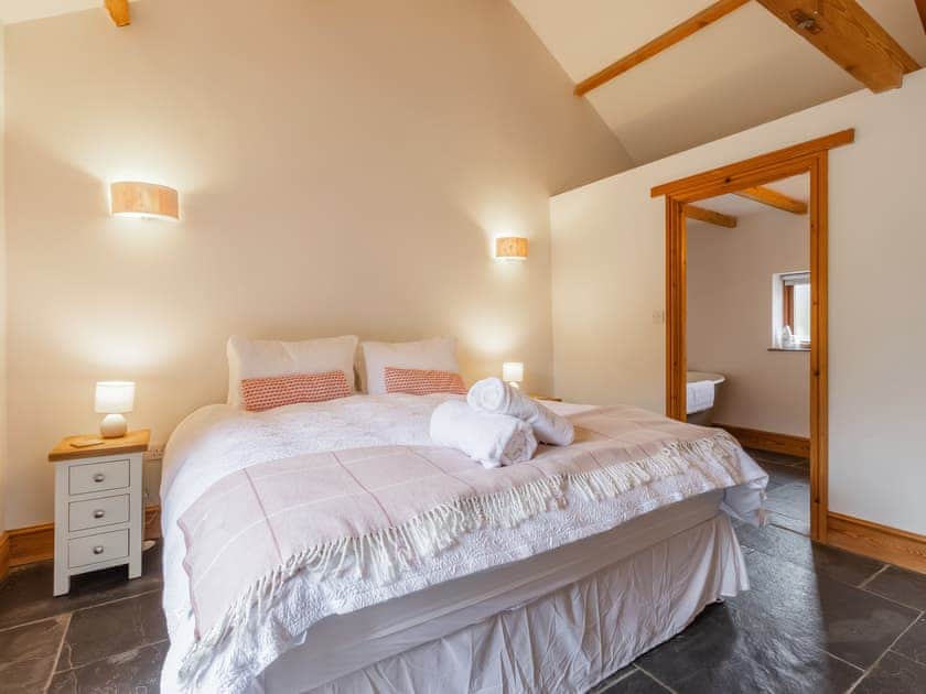Double bedroom | The Cart House - Golden Park, Hartland