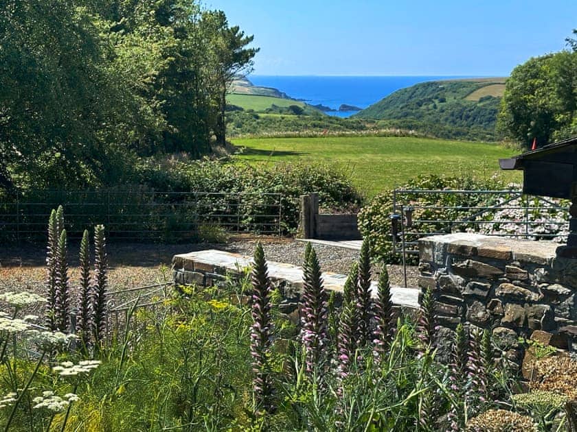 Exterior | The Cart House - Golden Park, Hartland