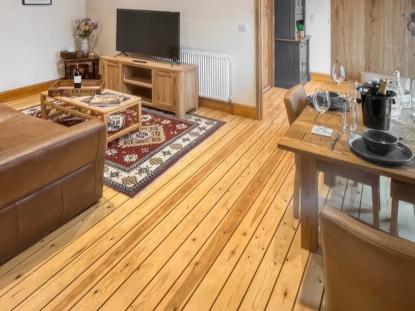 Open plan living space | Stewards Bothy - East Learmouth Farmstays, Berwick-upon-Tweed
