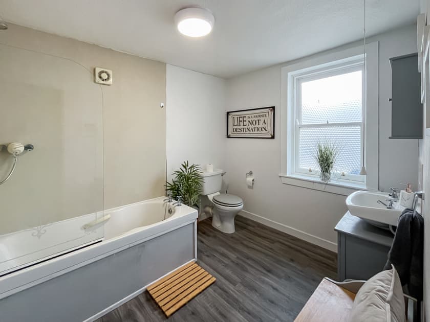Bathroom | Fleet Townhouse, Gatehouse of Fleet